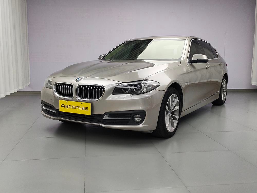 BMW 5-Series 2017 — фото автомобиля 1
