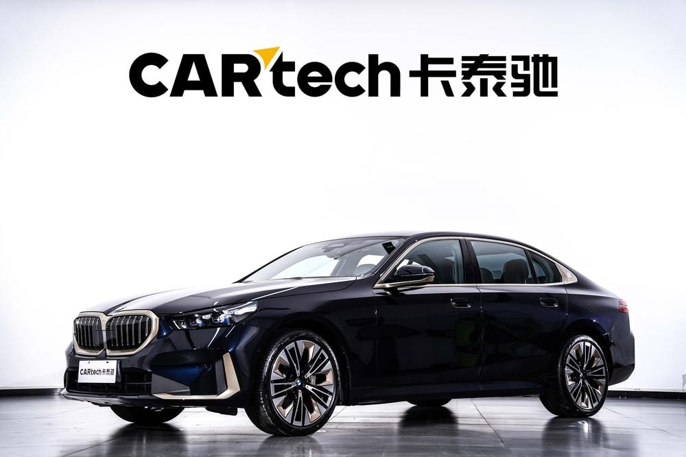 BMW 5-Series 2024 — фото автомобиля