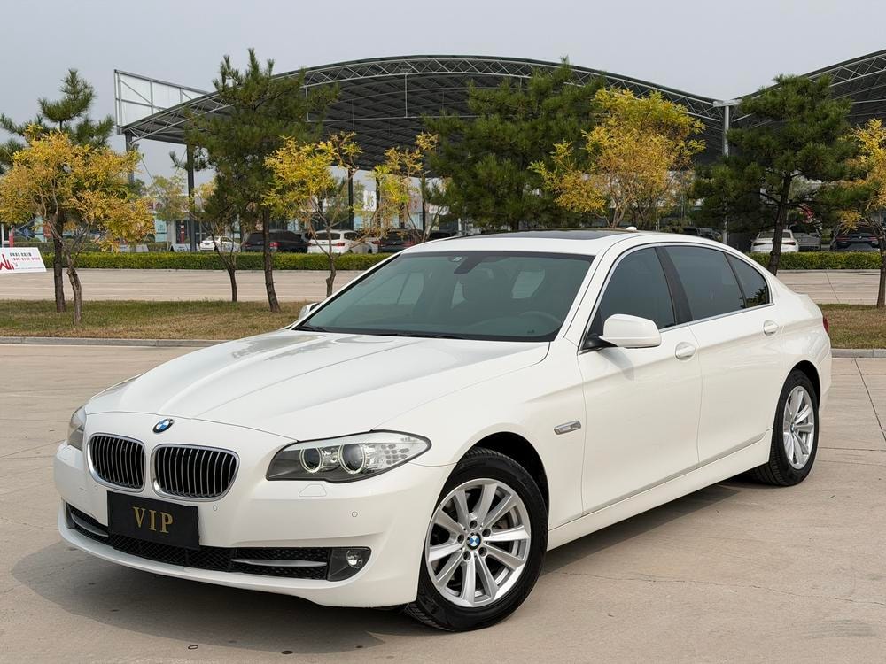 BMW 5-Series 2013 — фото автомобиля