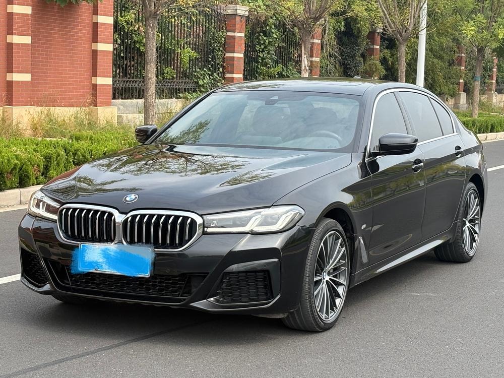 BMW 5-Series 2021 — фото автомобиля