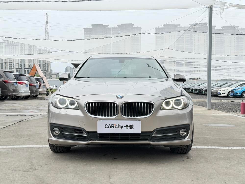 BMW 5-Series 2014 — фото автомобиля 1