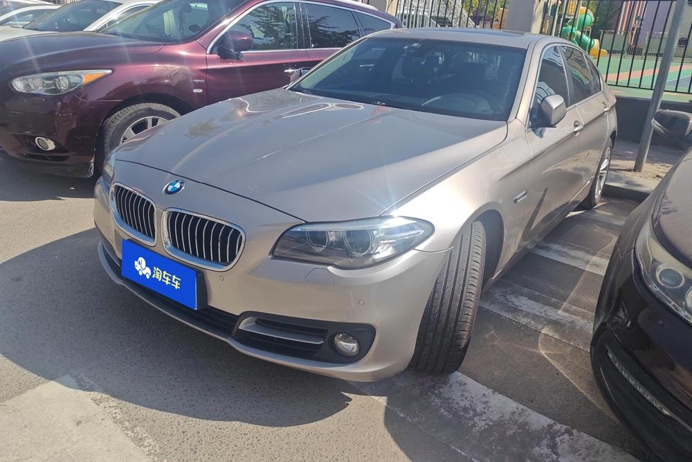 BMW 5-Series 2014 — фото автомобиля