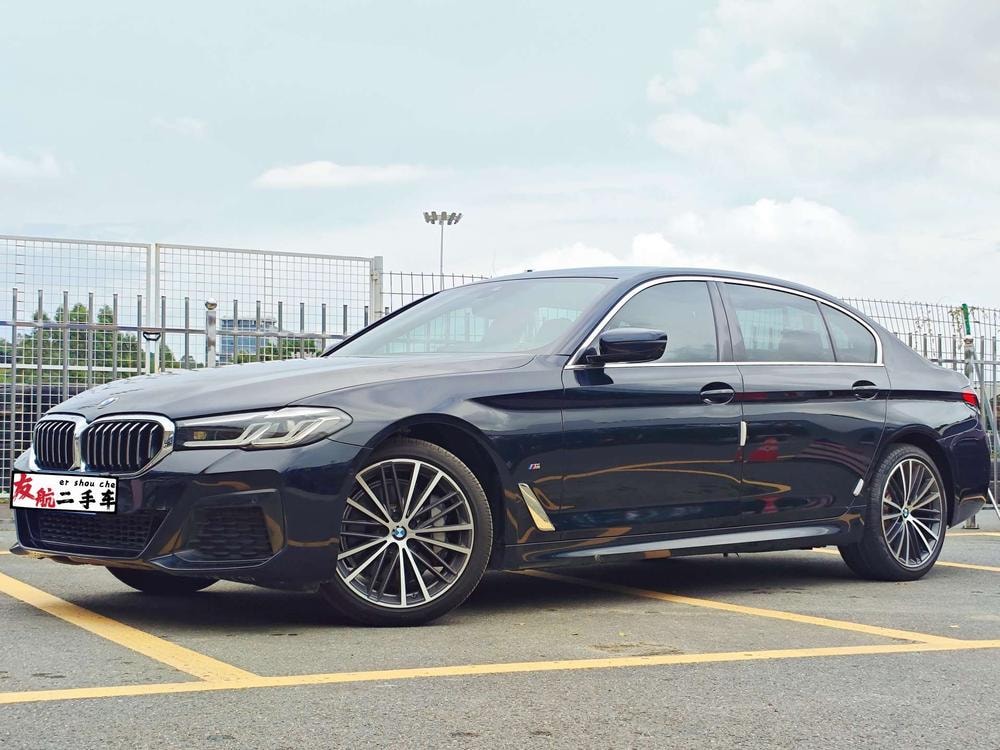 BMW 5-Series 2021 — фото автомобиля 1