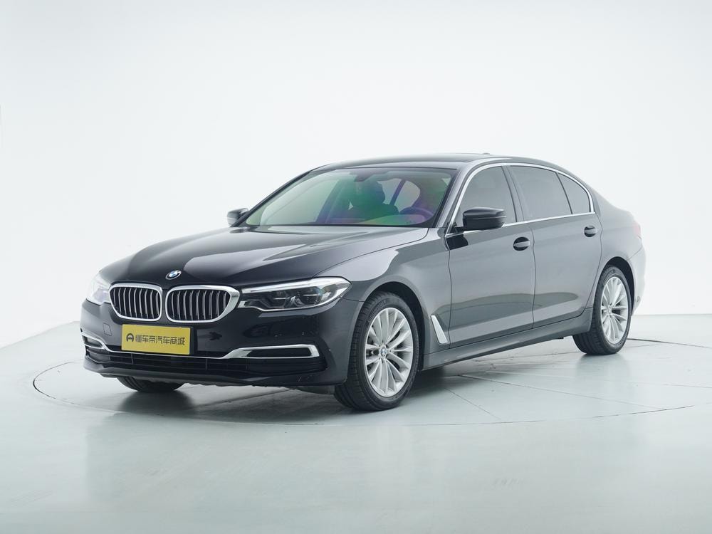 BMW 5-Series 2020 — фото автомобиля
