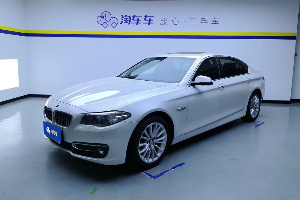 BMW 5-Series 2014 — фото автомобиля 1