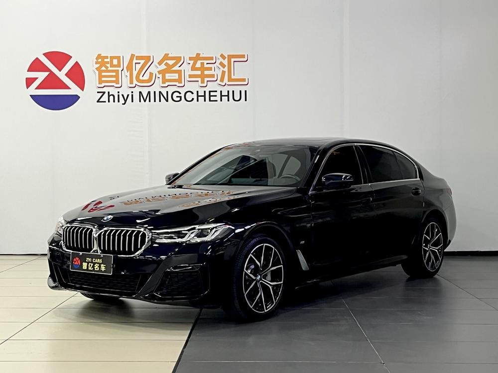 BMW 5-Series 2022 — фото автомобиля 1