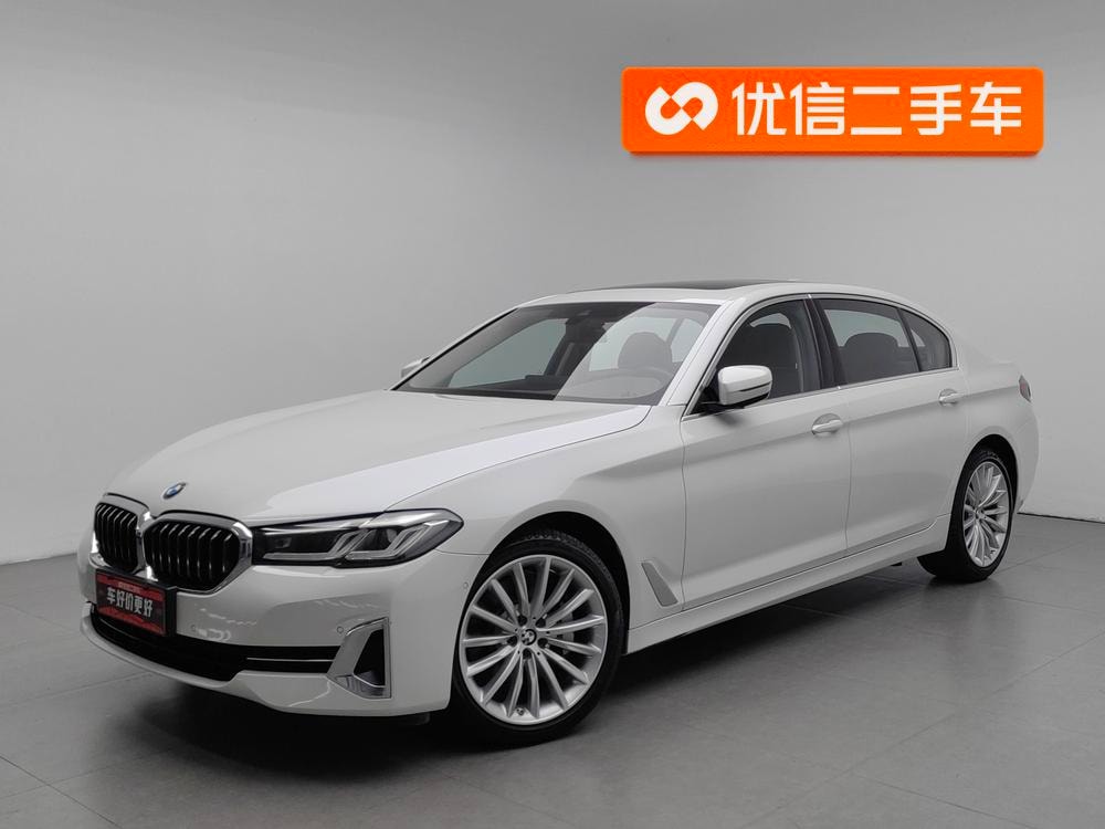 BMW 5-Series 2022 — фото автомобиля 1
