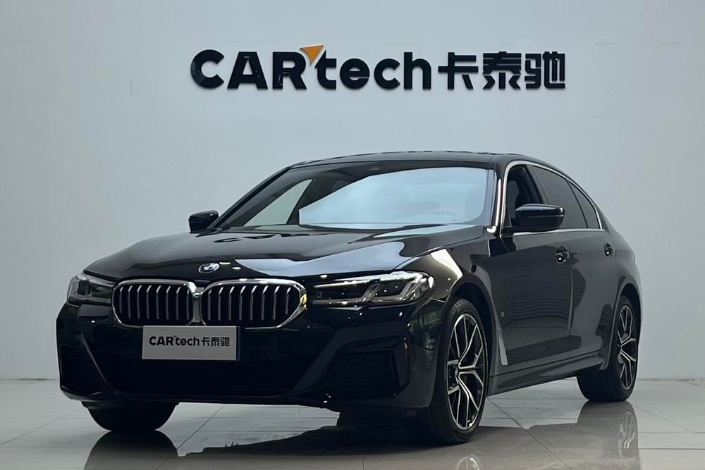 BMW 5-Series 2023 — фото автомобиля