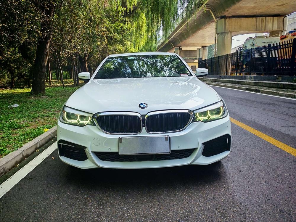 BMW 5-Series 2020 — фото автомобиля 1