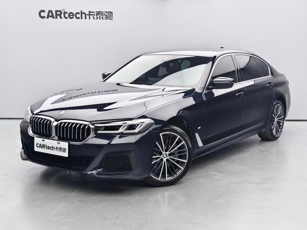 BMW 5-Series 2023 — фото автомобиля