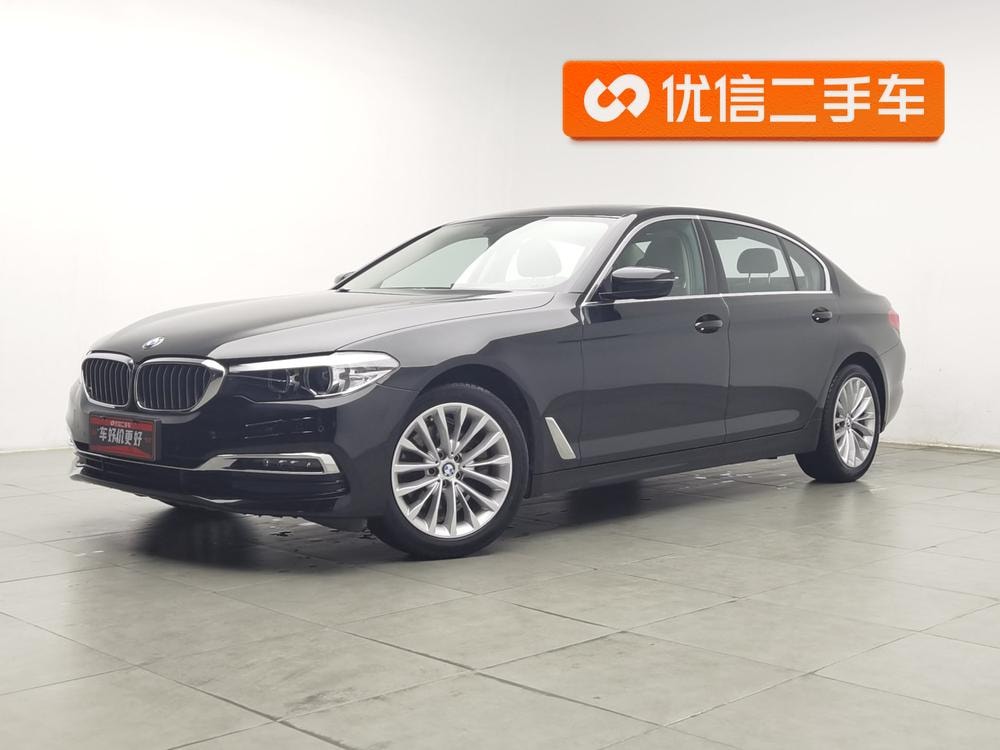 BMW 5-Series 2019 — фото автомобиля