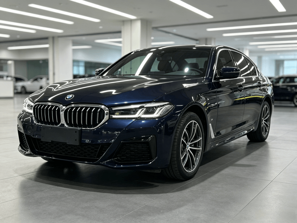 BMW 5-Series 2021 — фото автомобиля