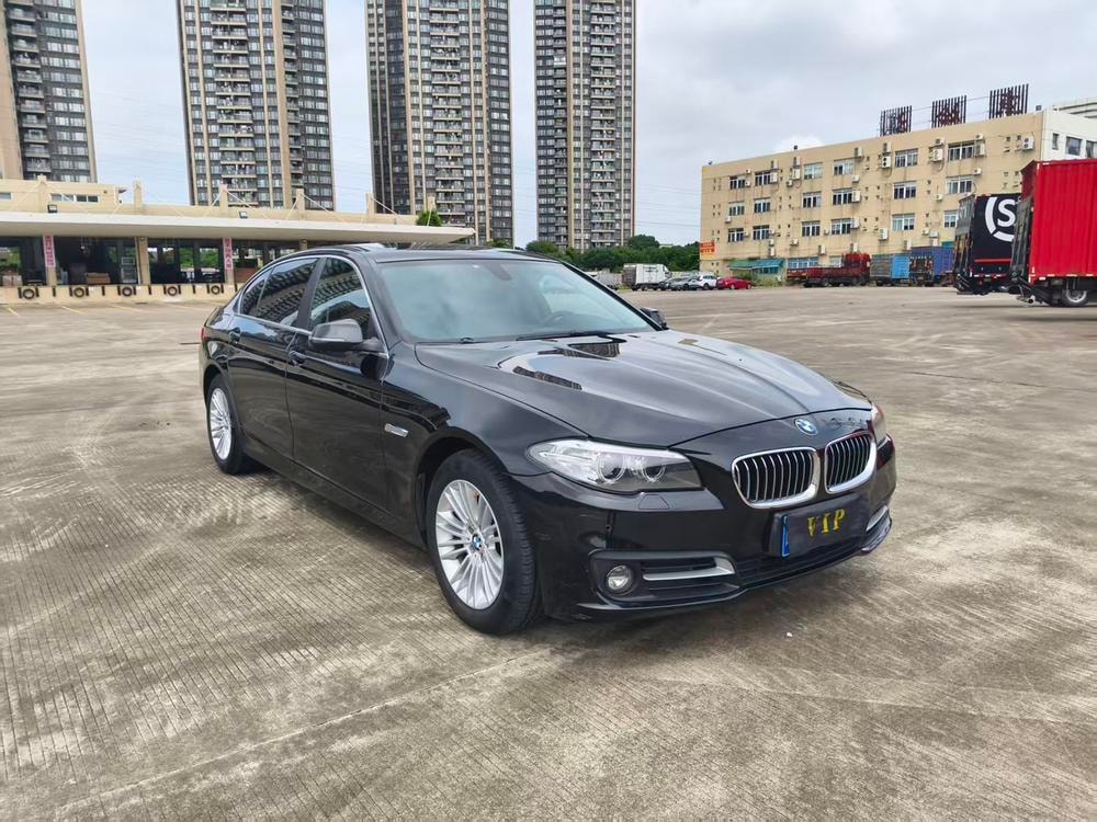 BMW 5-Series 2014 — фото автомобиля