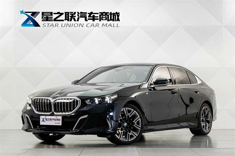 BMW 5-Series 2024 — фото автомобиля