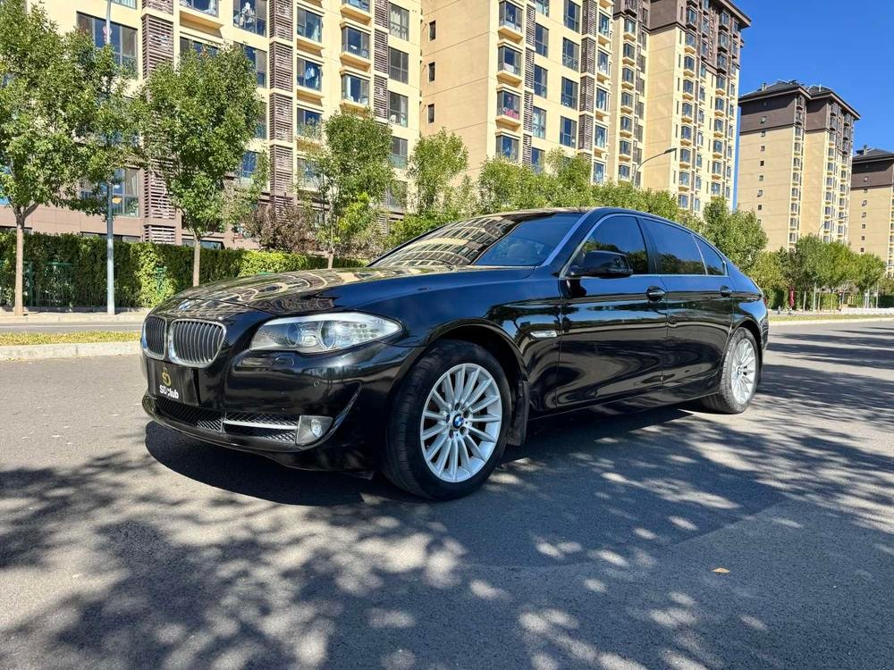 BMW 5-Series 2013 — фото автомобиля