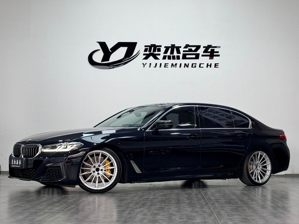 BMW 5-Series 2023 — фото автомобиля 1