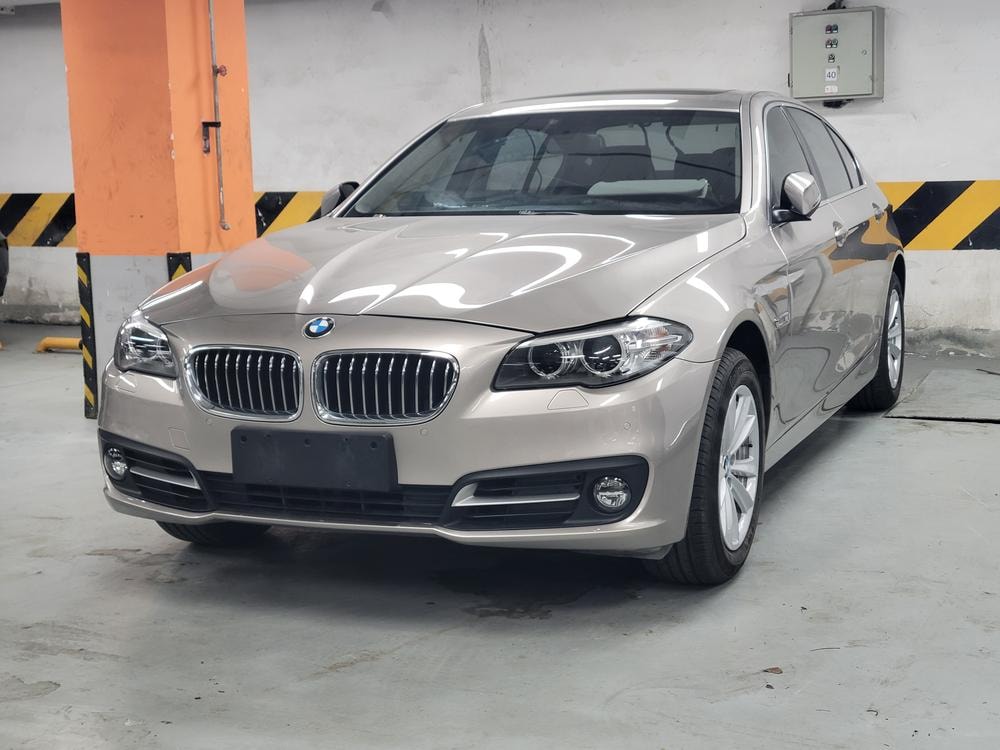 BMW 5-Series 2014 — фото автомобиля