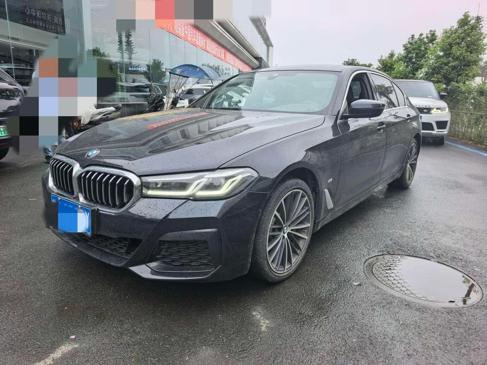 BMW 5-Series 2021 — фото автомобиля