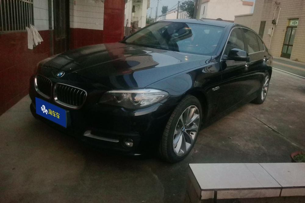 BMW 5-Series 2017 — фото автомобиля 1