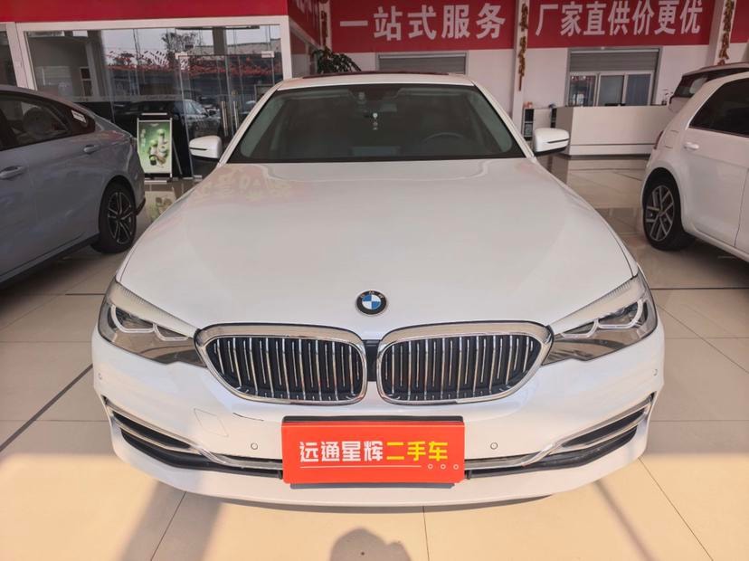 BMW 5-Series 2019 — фото автомобиля 1