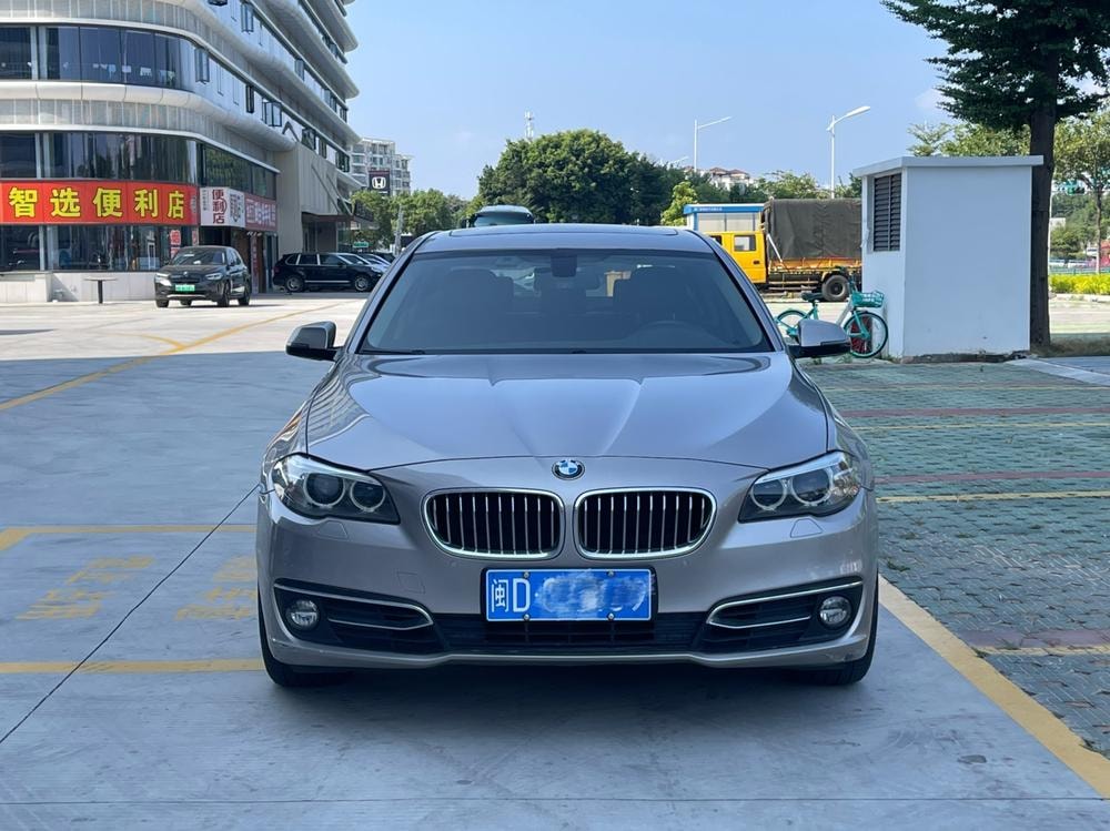 BMW 5-Series 2014 — фото автомобиля