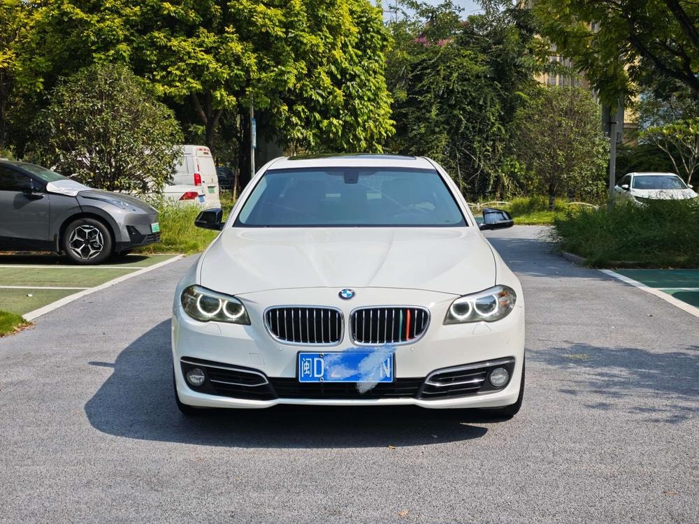 BMW 5-Series 2014 — фото автомобиля