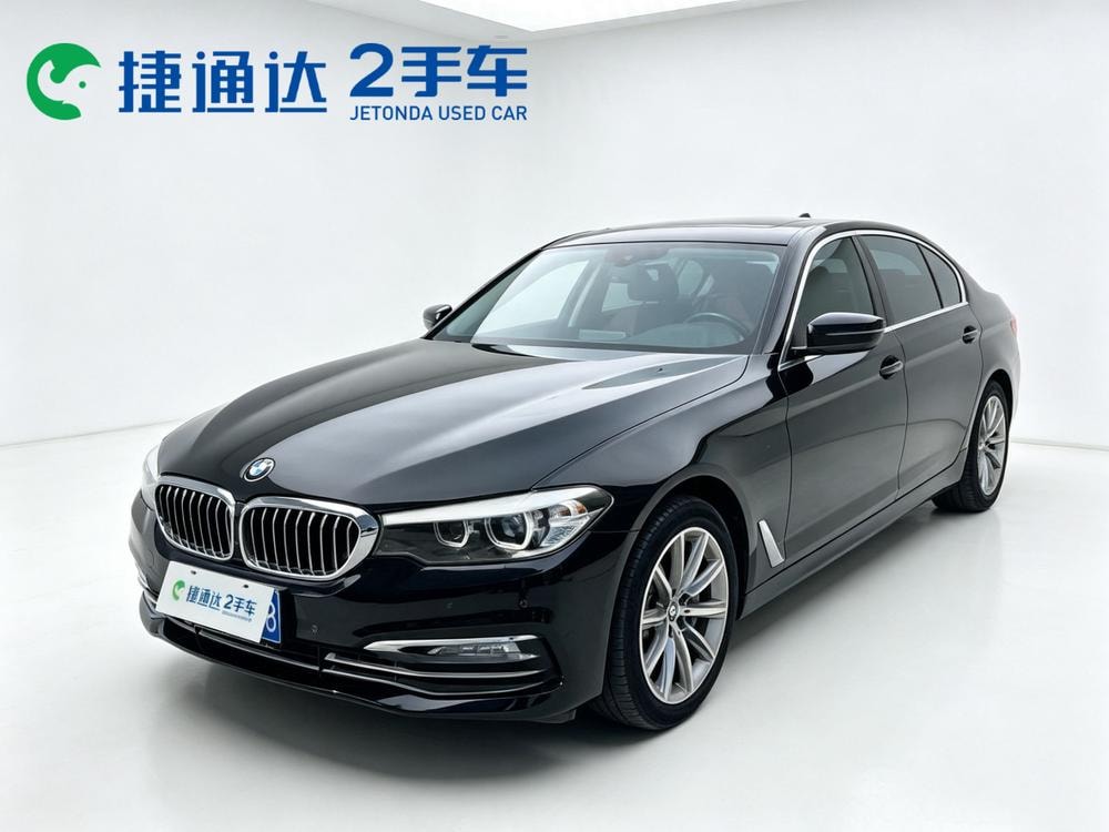 BMW 5-Series 2018 — фото автомобиля