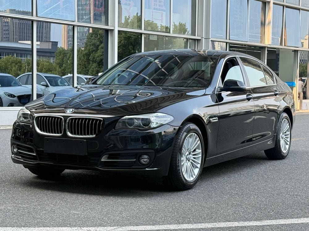 BMW 5-Series 2014 — фото автомобиля