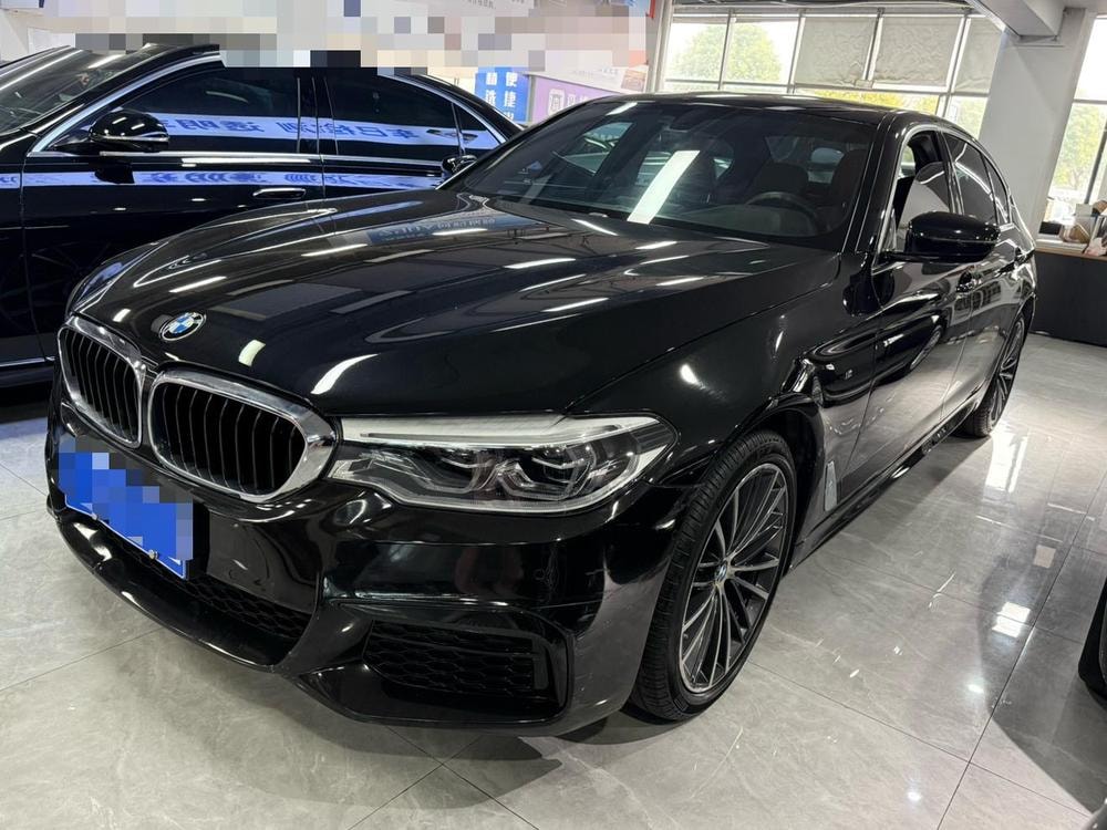 BMW 5-Series 2020 — фото автомобиля
