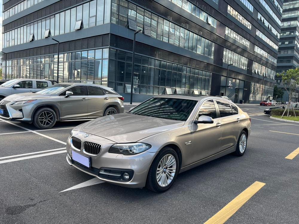 BMW 5-Series 2014 — фото автомобиля