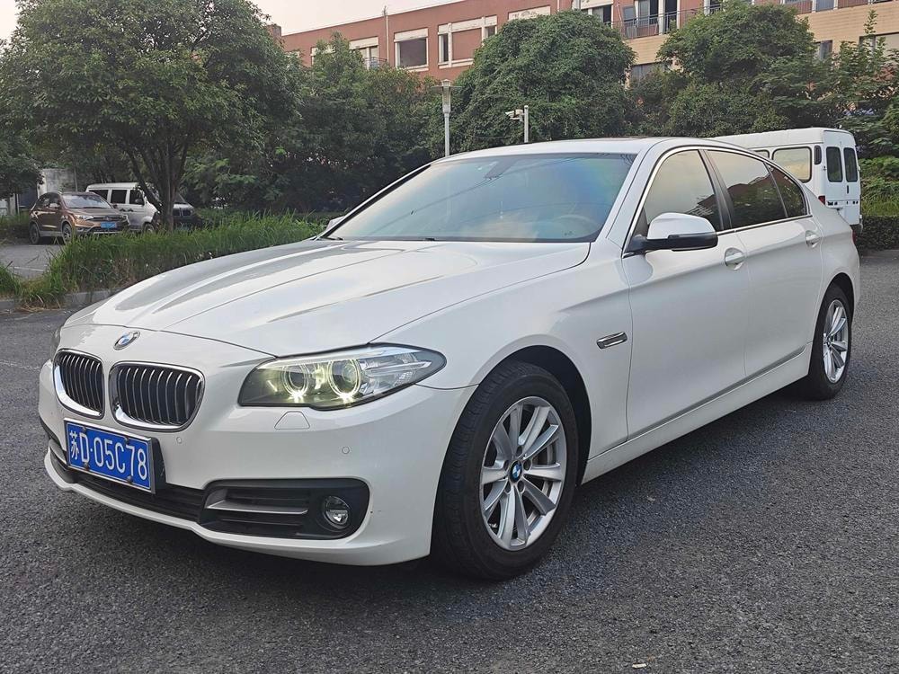 BMW 5-Series 2014 — фото автомобиля