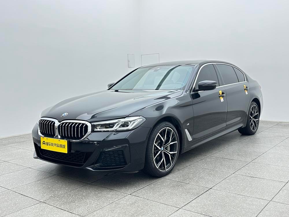 BMW 5-Series 2021 — фото автомобиля
