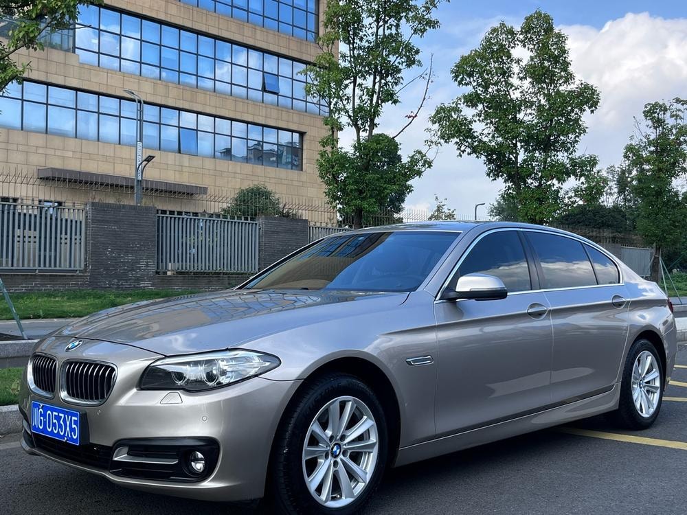 BMW 5-Series 2014 — фото автомобиля