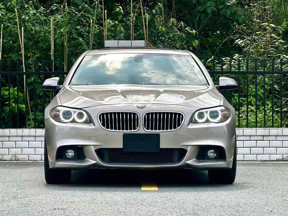 BMW 5-Series 2017 — фото автомобиля