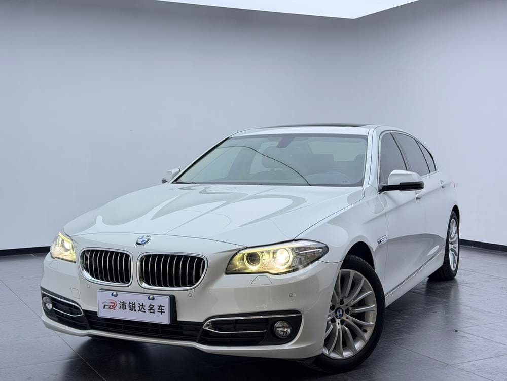 BMW 5-Series 2017 — фото автомобиля