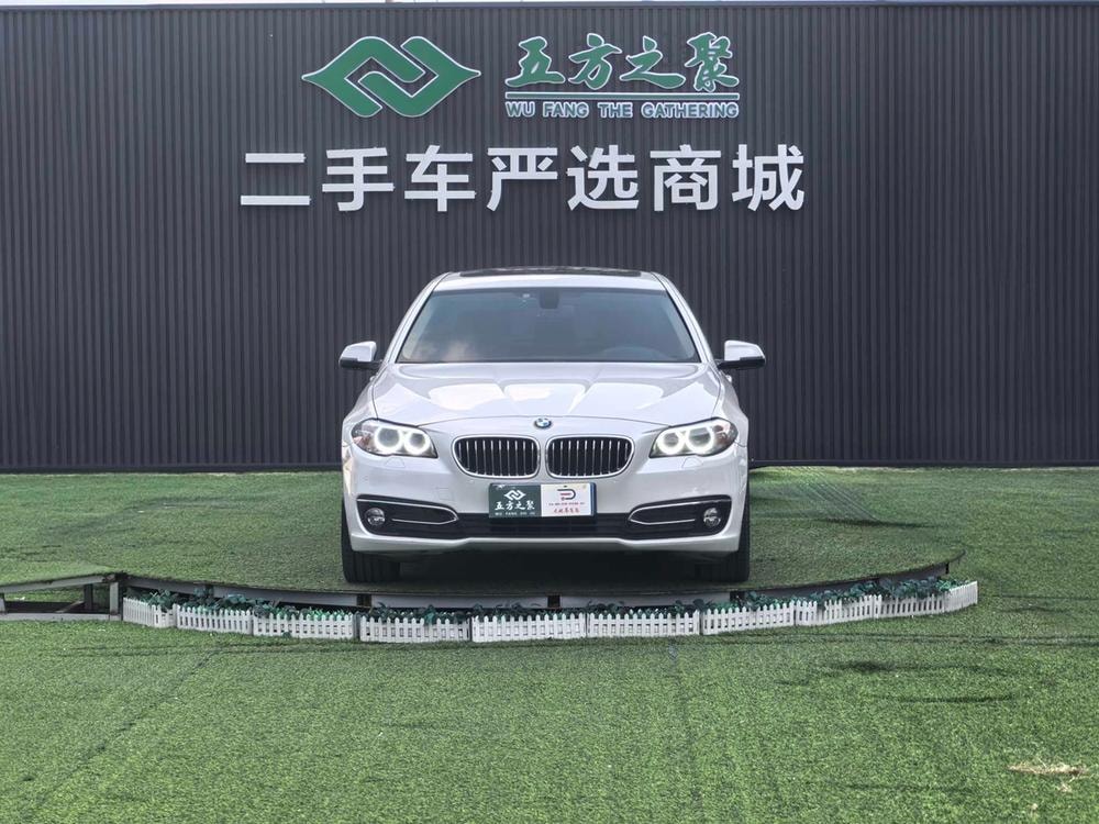 BMW 5-Series 2017 — фото автомобиля