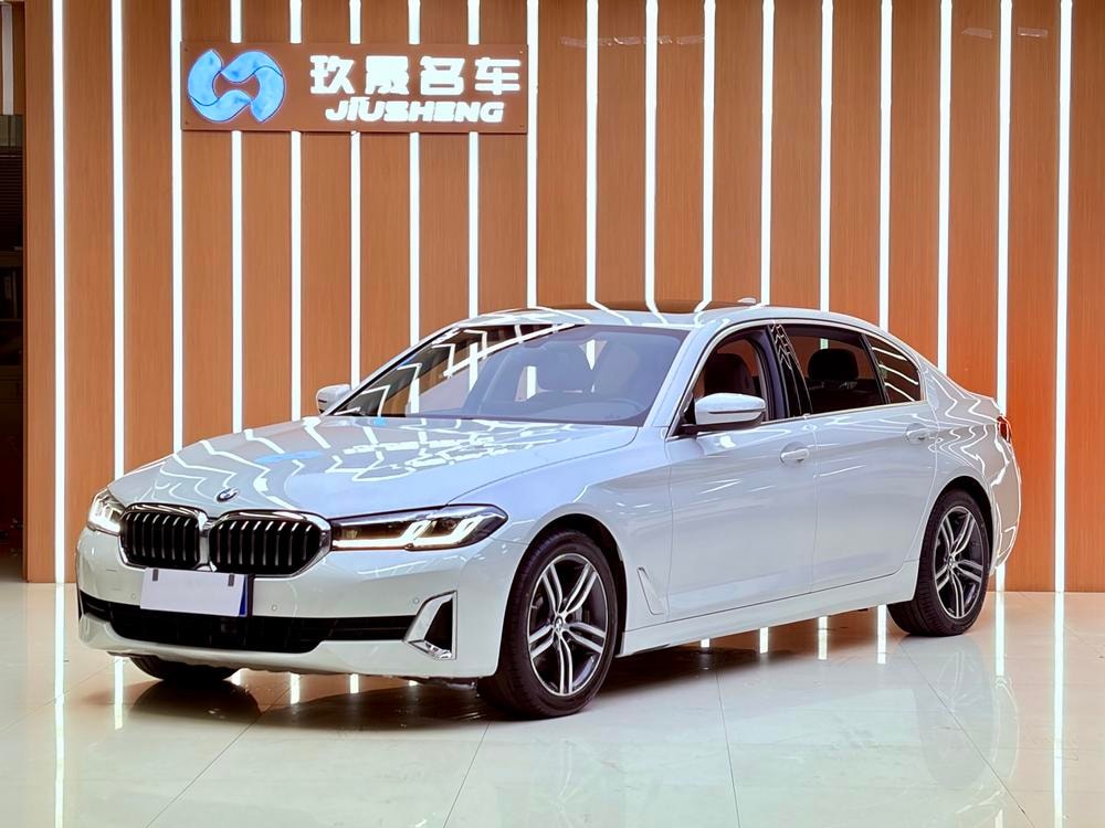 BMW 5-Series 2021 — фото автомобиля