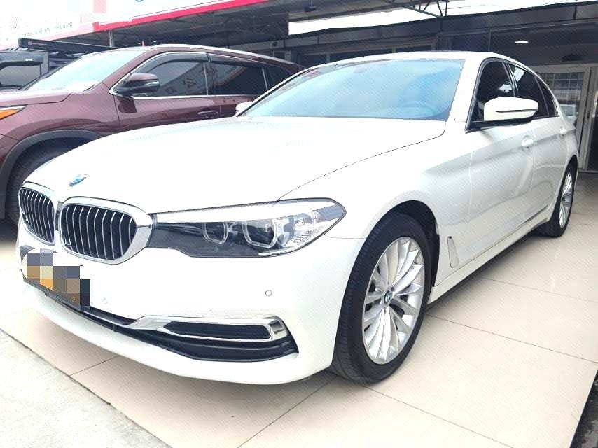 BMW 5-Series 2020 — фото автомобиля