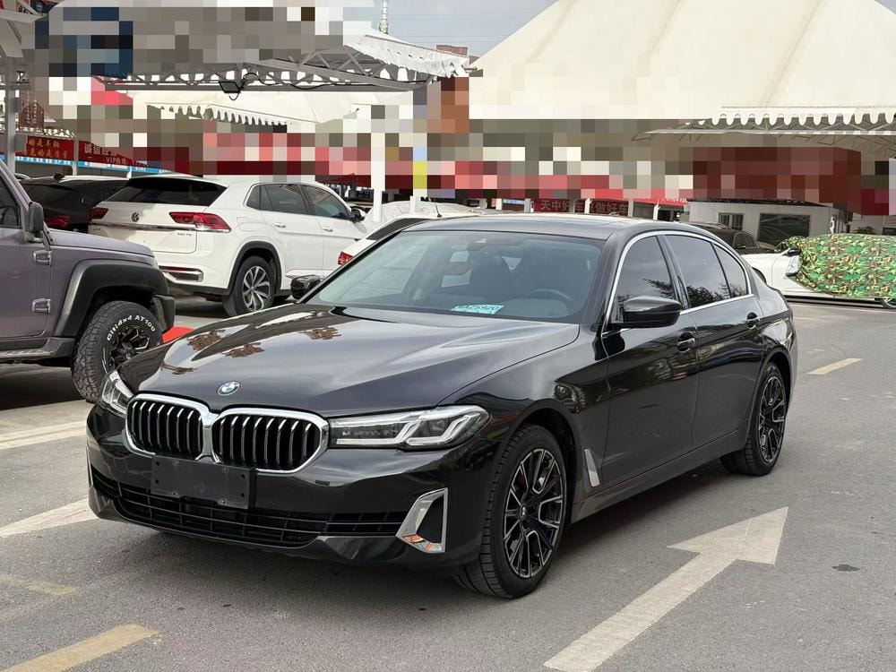 BMW 5-Series 2021 — фото автомобиля