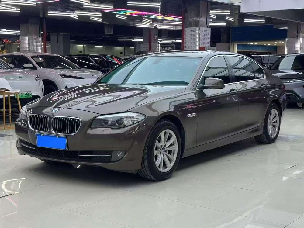 BMW 5-Series 2013 — фото автомобиля