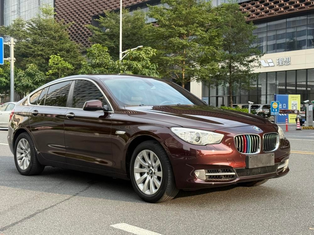 BMW 5-Series GT 2013 — фото автомобиля