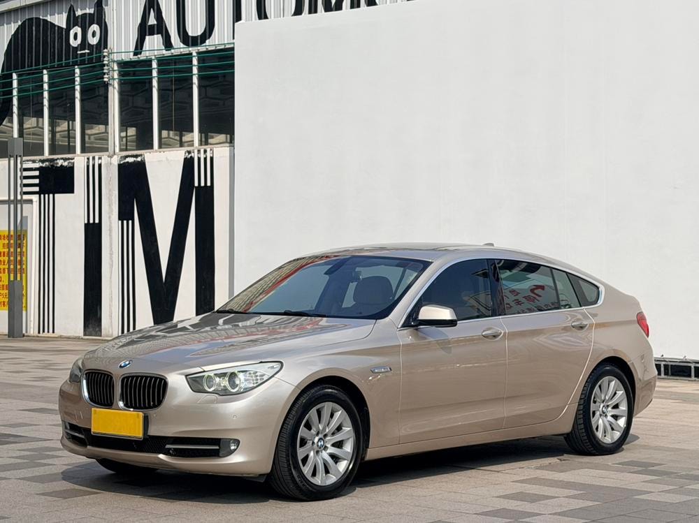 BMW 5-Series GT 2011 — фото автомобиля
