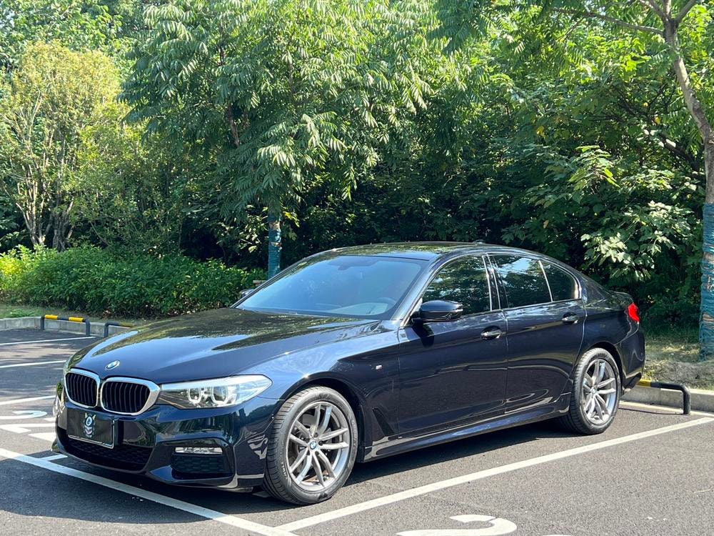 BMW 5-Series (Import) 2018 — фото автомобиля