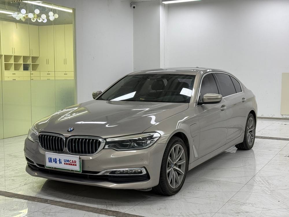 BMW 5-Series PHEV 2019 — фото автомобиля