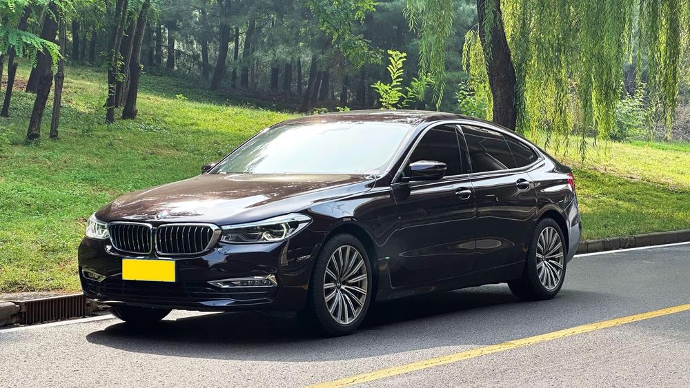 BMW 6-Series GT 2018 — фото автомобиля