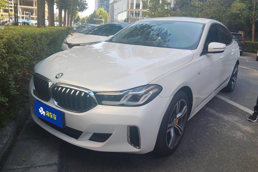 BMW 6-Series GT 2021 — фото автомобиля 1