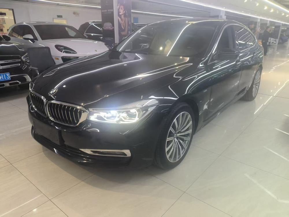 BMW 6-Series GT 2018 — фото автомобиля 1