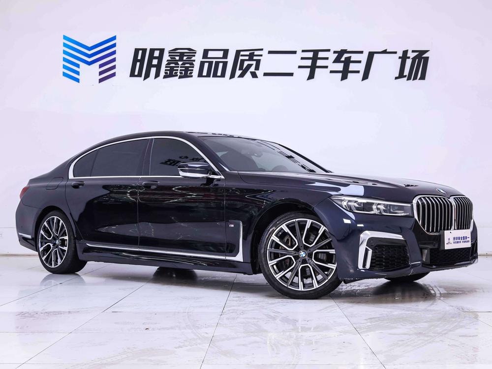 BMW 7-Series 2019 — фото автомобиля