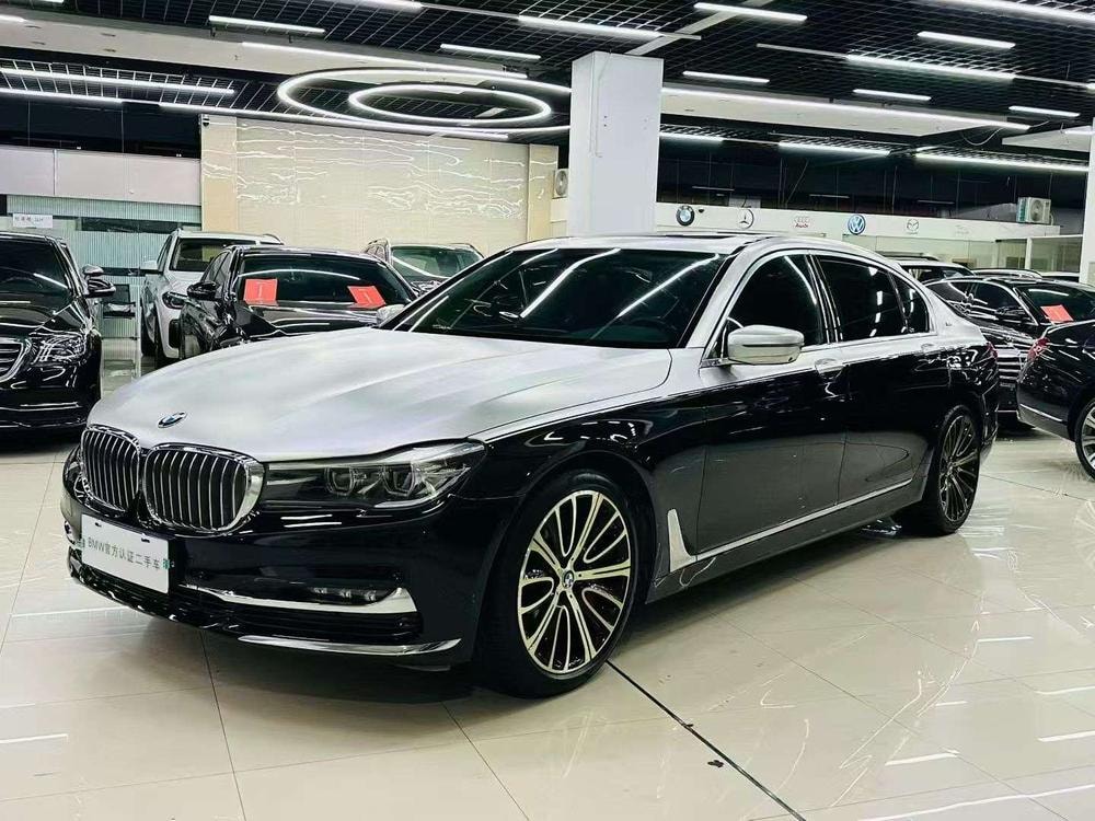 BMW 7-Series 2017 — фото автомобиля 1