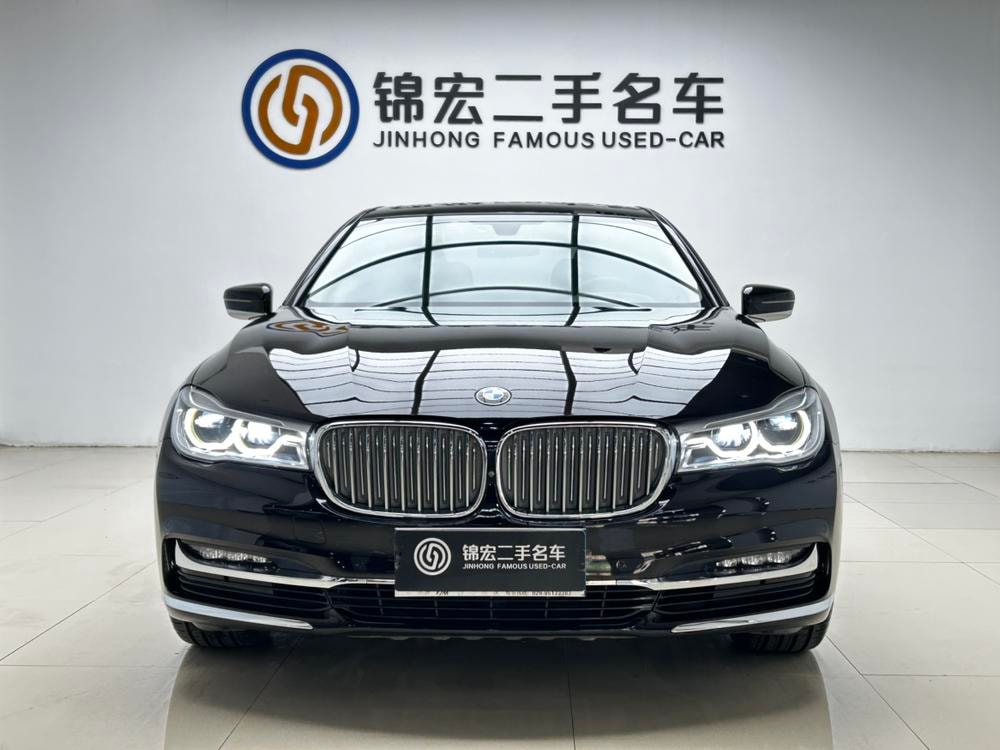 BMW 7-Series 2018 — фото автомобиля